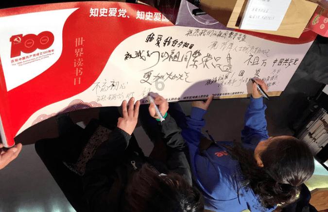 可爱萌女孩装扮